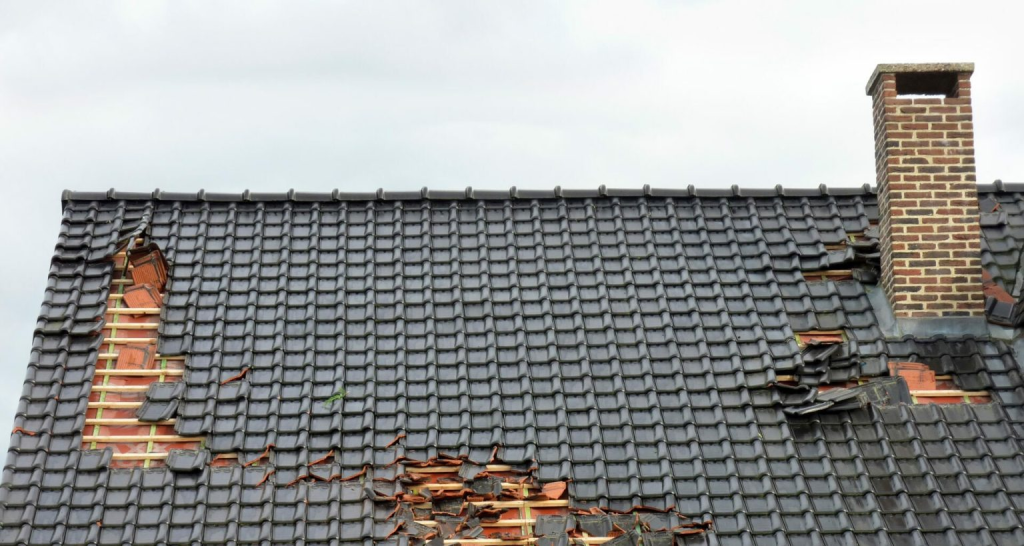 Damage roof